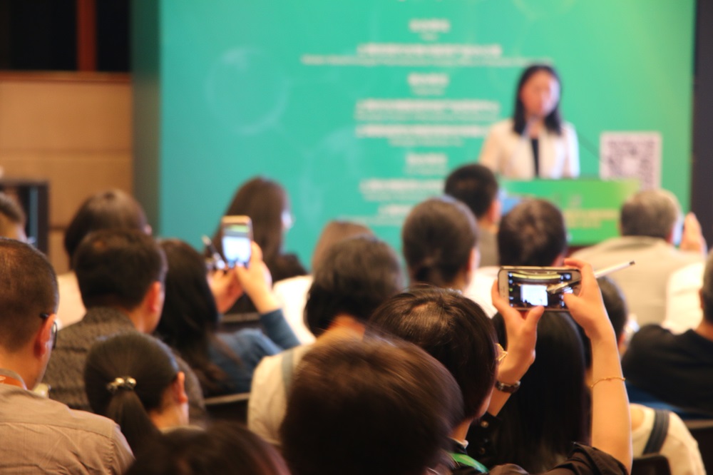 千帆竞渡，百舸争流！由和记H88主办的新药临床前钻研及IND申报战术专题钻研会顺利召开！