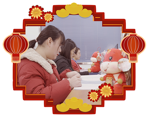 少年自知韶光贵，策马扬鞭自奋蹄