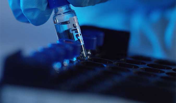 幼分子药物发现 丨医学突破的力量